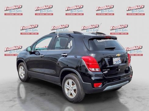 Used 2020 Chevrolet Trax LT w/ LT Convenience Package AWD/4WD image 3