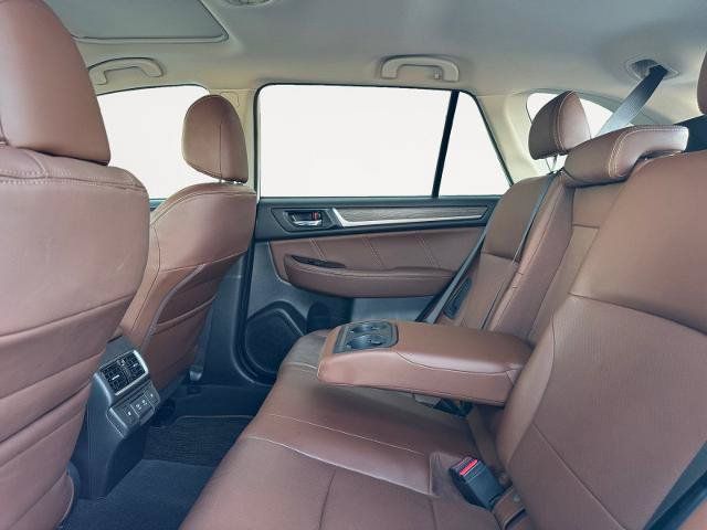Used 2019 Subaru Outback 2.5i Touring AWD/4WD image 13