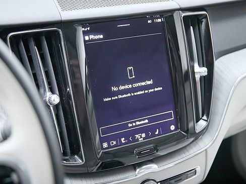 Certified 2023 Volvo XC60 B5 Plus w/ Climate Package image 15