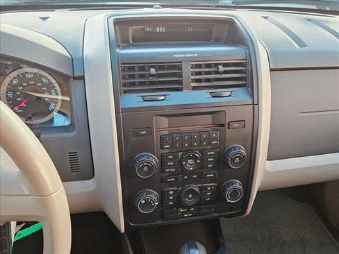 Used 2010 Ford Escape XLS image 14