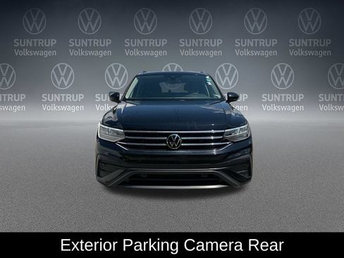 Used 2023 Volkswagen Tiguan SE FWD image 11