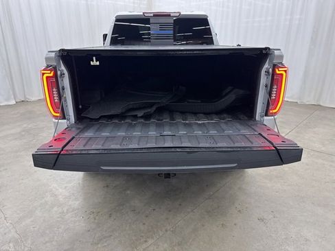 Used 2021 GMC Sierra 1500 Elevation w/ Preferred Package image 28