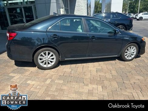 Used 2012 Toyota Camry XLE w/ Leather Pkg FWD image 9