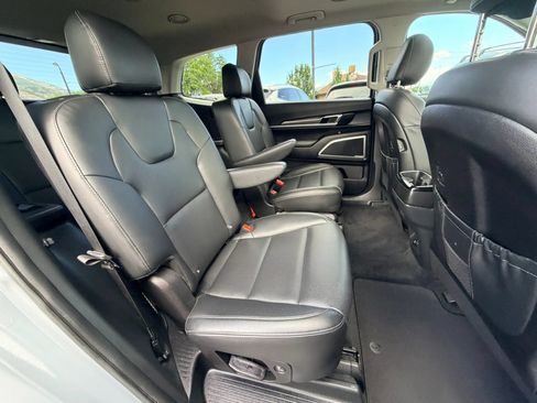 Used 2021 Kia Telluride S AWD/4WD image 23