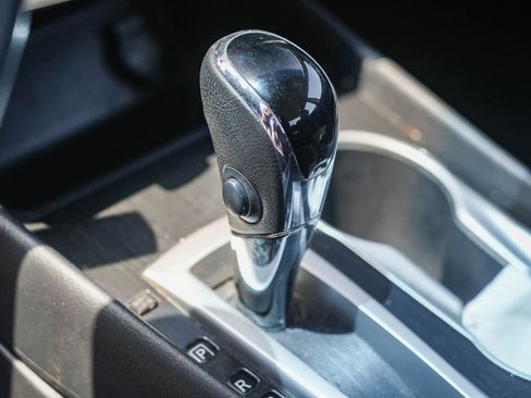 Used 2018 Nissan Altima 2.5 SV FWD image 21