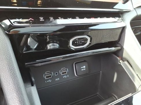 New 2026 Jeep Grand Cherokee L Limited AWD/4WD image 18