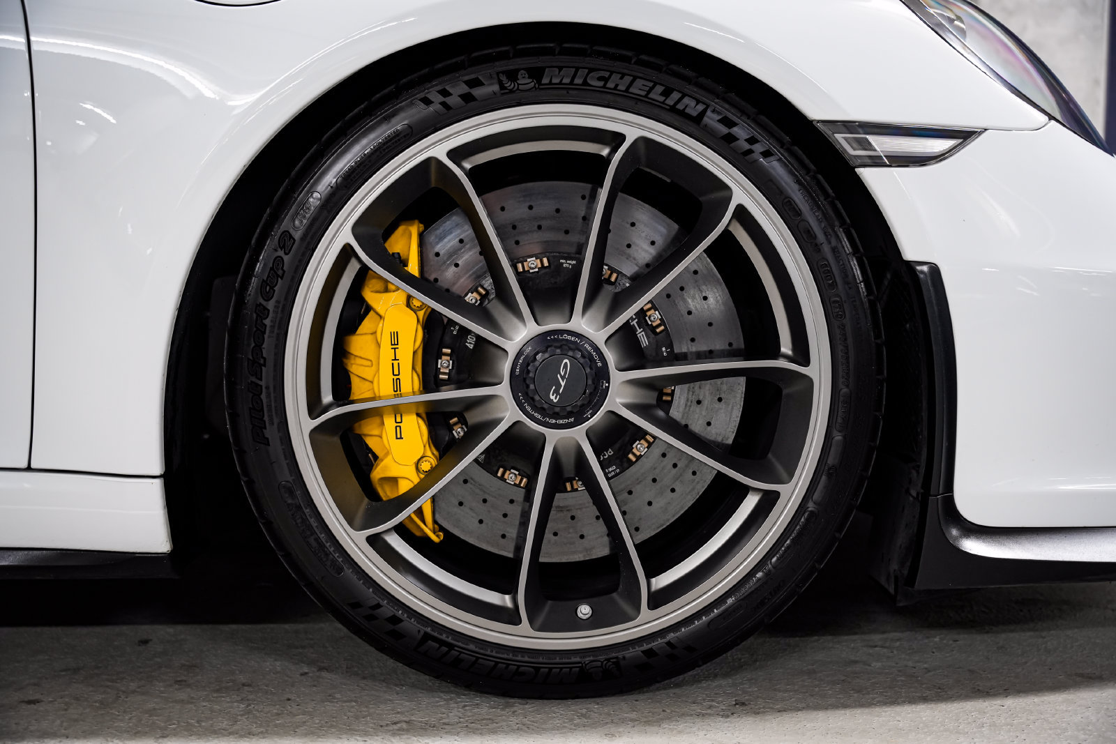 Used 2016 Porsche 911 GT3 RWD image 45