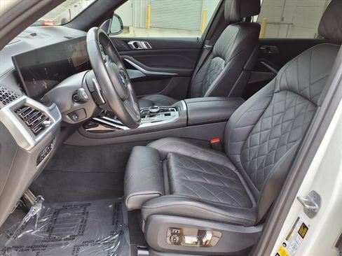 Used 2023 BMW X7 xDrive40i w/ Executive Package AWD/4WD image 22