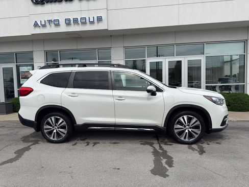 Used 2019 Subaru Ascent Limited AWD/4WD image 2