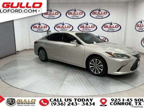 Used 2022 Lexus ES 350 w/ Premium Package FWD image 2