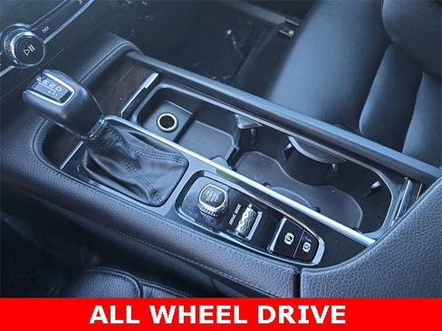 Used 2019 Volvo XC90 T6 Momentum image 27