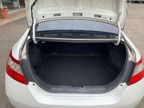 Used 2010 Honda Civic LX image 18