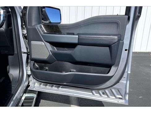 Used 2022 Ford F150 Lariat image 22