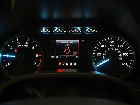 Used 2019 Ford F150 XLT w/ Equipment Group 302A Luxury AWD/4WD image 2