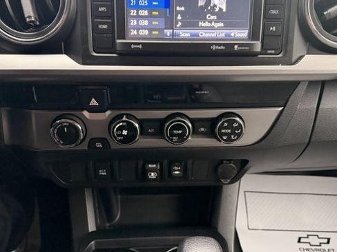Used 2018 Toyota Tacoma SR5 image 26
