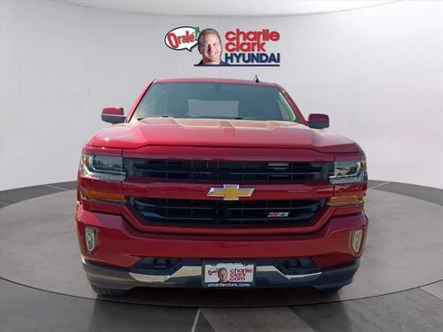 Used 2018 Chevrolet Silverado 1500 LT w/ Texas Edition image 2