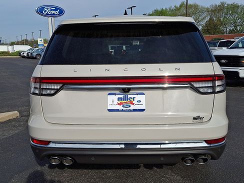 Certified 2023 Lincoln Aviator Reserve w/ Equipment Group 201A AWD/4WD image 5