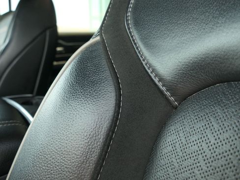 Used 2024 RAM 1500 Laramie RWD image 15