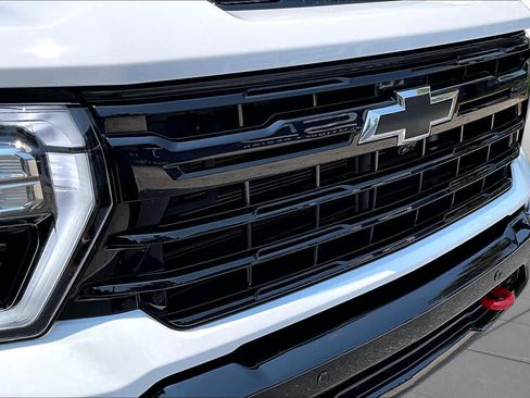Used 2025 Chevrolet Silverado 2500 LT w/ Trail Boss Package AWD/4WD image 29