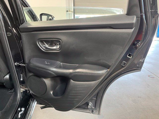 Used 2024 Honda HR-V LX image 16