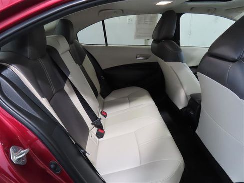 Used 2024 Toyota Corolla XLE FWD image 27