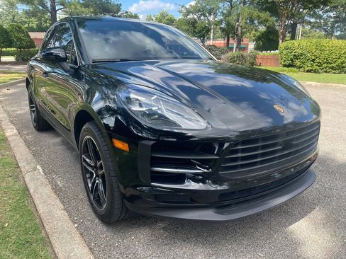 Used 2020 Porsche Macan S AWD/4WD image 7