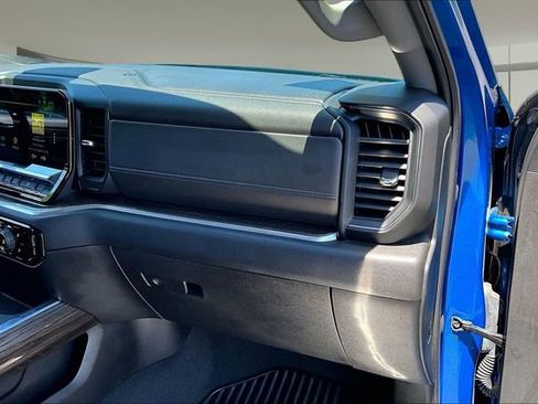 Used 2022 Chevrolet Silverado 1500 RST w/ Convenience Package II AWD/4WD image 24