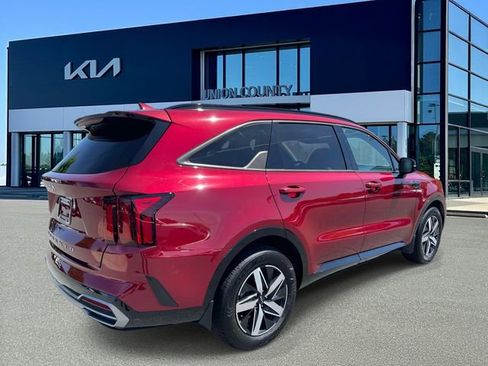 Certified 2022 Kia Sorento S w/ Panoramic Sunroof Package FWD image 6