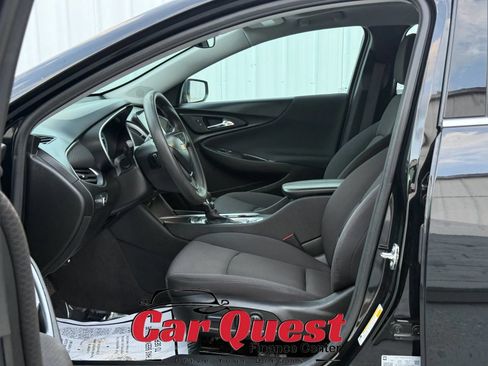 Used 2023 Chevrolet Malibu LT FWD image 9