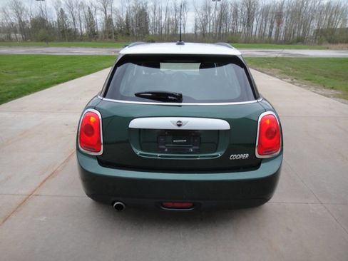 Used 2015 MINI Cooper 4-Door Hardtop FWD image 17