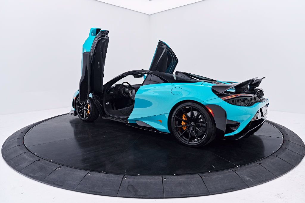 Used 2022 McLaren 765LT RWD image 37