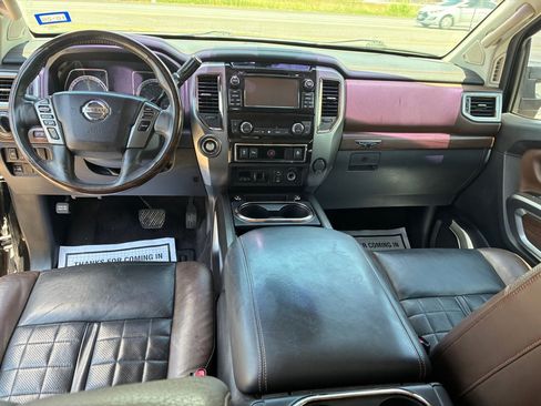 Used 2016 Nissan Titan Platinum Reserve RWD image 23