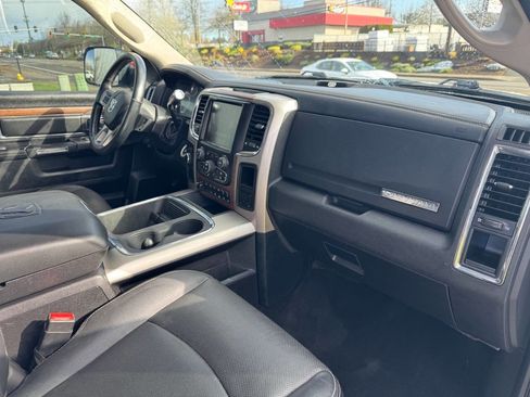 Used 2017 RAM 2500 Laramie w/ Sport Appearance Group AWD/4WD image 10