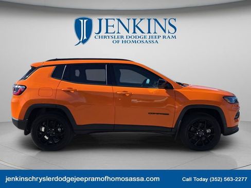 New 2026 Jeep Compass Latitude image 1