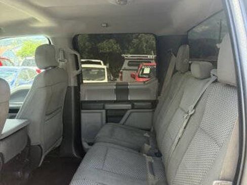 Used 2015 Ford F150 XLT AWD/4WD image 11