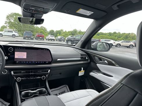New 2026 Chevrolet Traverse High Country FWD image 11
