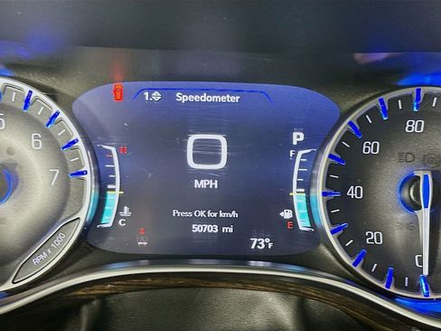 Certified 2024 Chrysler Pacifica Limited image 20