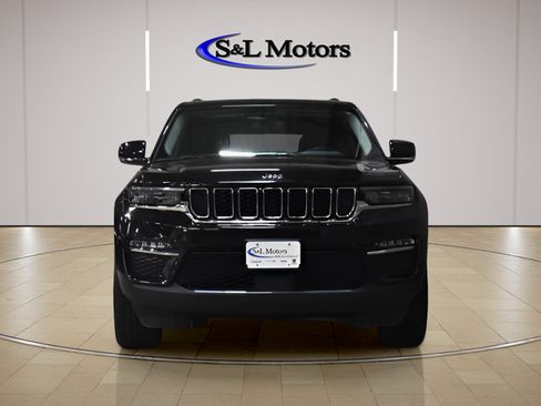 Used 2023 Jeep Grand Cherokee Limited AWD/4WD image 6