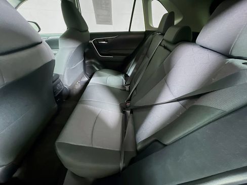 Certified 2025 Toyota RAV4 XLE AWD/4WD image 20