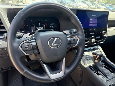 Used 2024 Lexus GX 550 w/ Accessory Package (Z1) AWD/4WD image 14