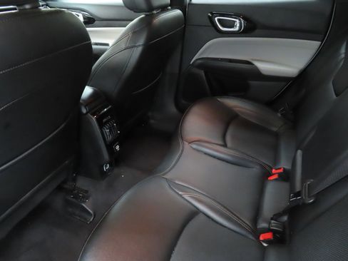 Used 2023 Jeep Compass Limited image 20