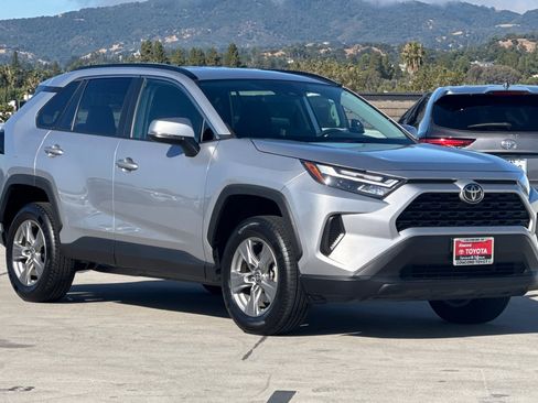 Used 2024 Toyota RAV4 XLE AWD/4WD image 6