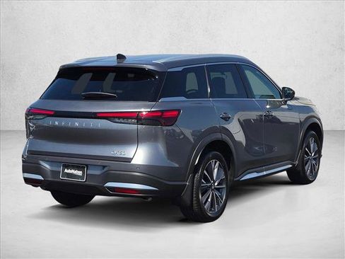 Used 2026 INFINITI QX60 Luxe w/ Family Package FWD image 5
