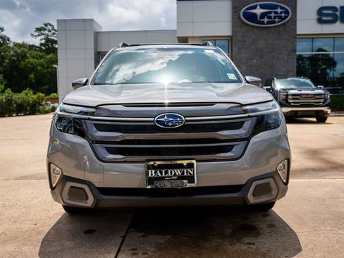 Used 2025 Subaru Forester Limited AWD/4WD image 12