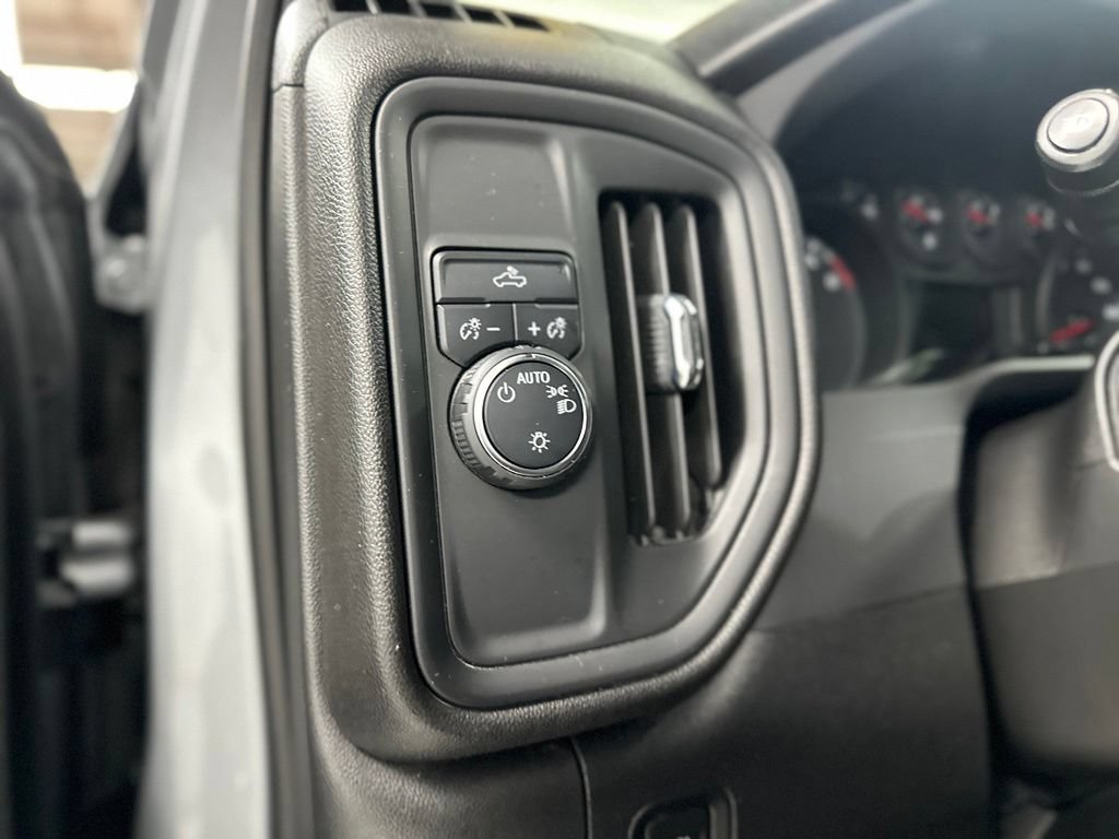 Used 2024 Chevrolet Silverado 1500 Custom RWD image 18