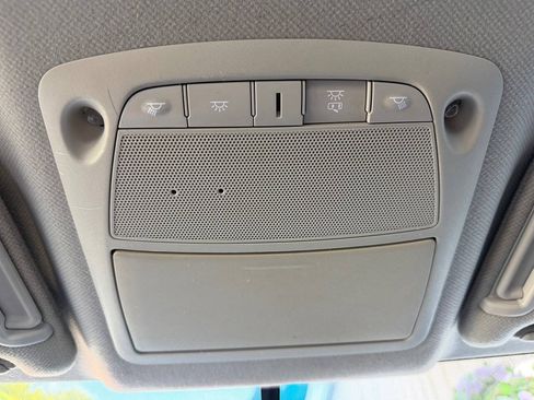Used 2013 Nissan Sentra SV FWD image 26