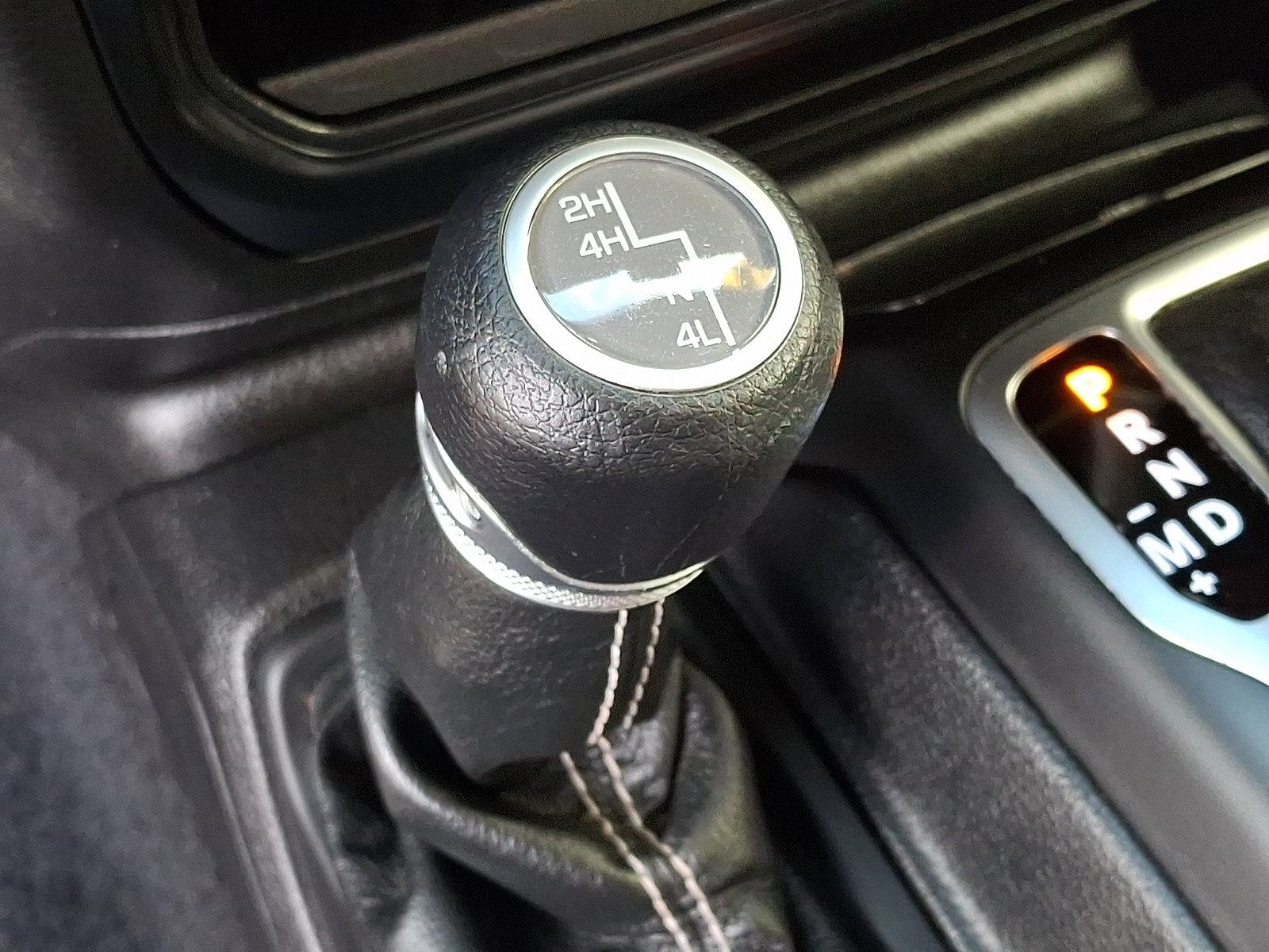 Used 2019 Jeep Wrangler Unlimited Sahara AWD/4WD image 25