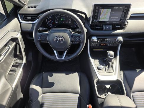 Used 2021 Toyota RAV4 XSE AWD/4WD image 32
