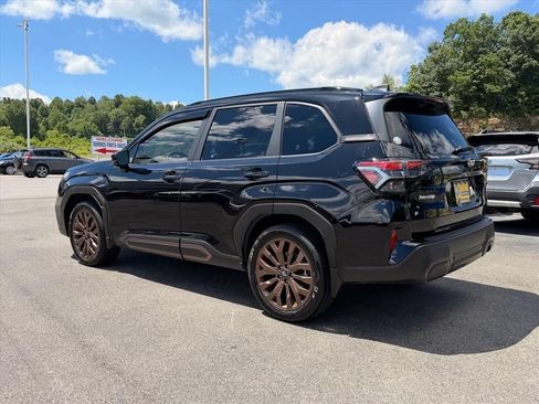 Used 2025 Subaru Forester Sport AWD/4WD image 5