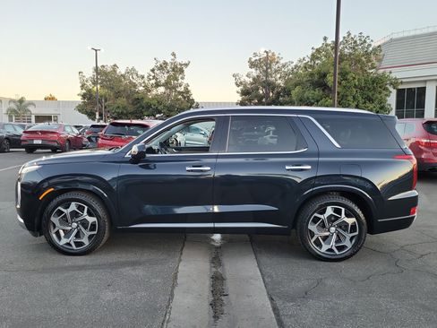 Used 2021 Hyundai Palisade Calligraphy image 3